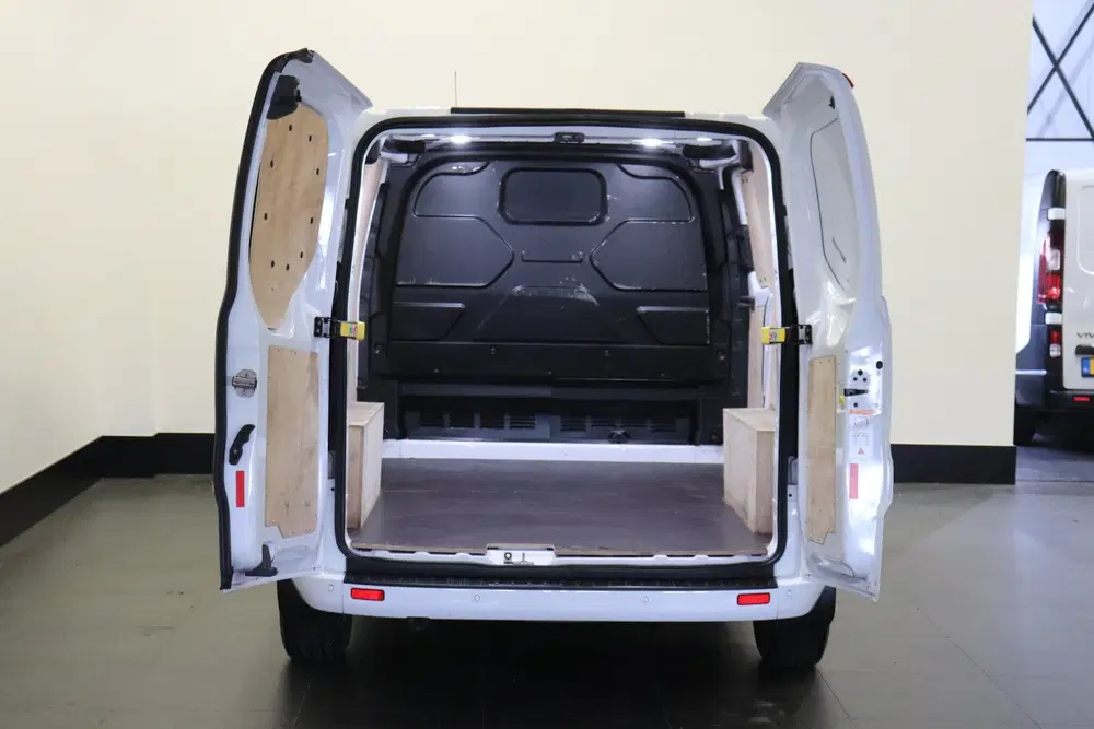 Ford Transit Custom 2.0 TDCI 170PK Automaat EURO 6 uit 2023, foto 9