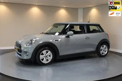 Mini Cooper 1.5 Cooper Salt *Dealer OH* Carplay uit 2019