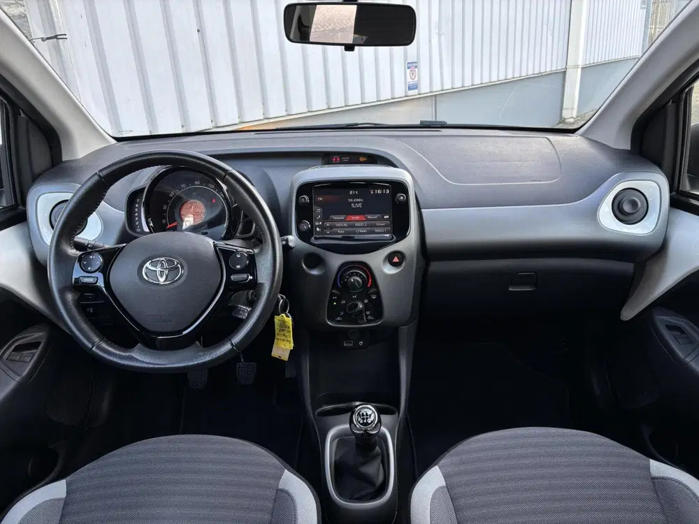 Toyota Aygo 1.0 VVT-i x-cite uit 2019, foto 5
