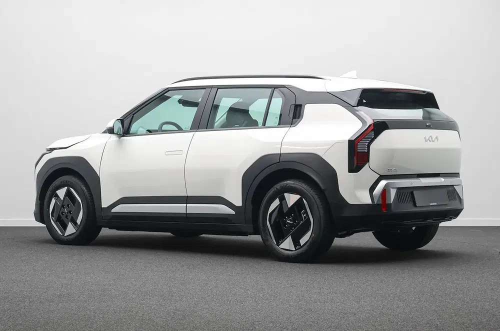 Kia EV3 Air 81.4 kWh Navigatie uit 2026, foto 13