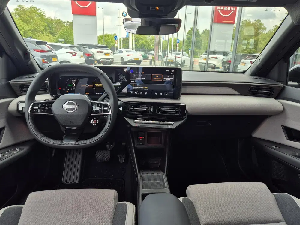 Nissan Micra Evolve 52 kWh uit 2026, foto 3