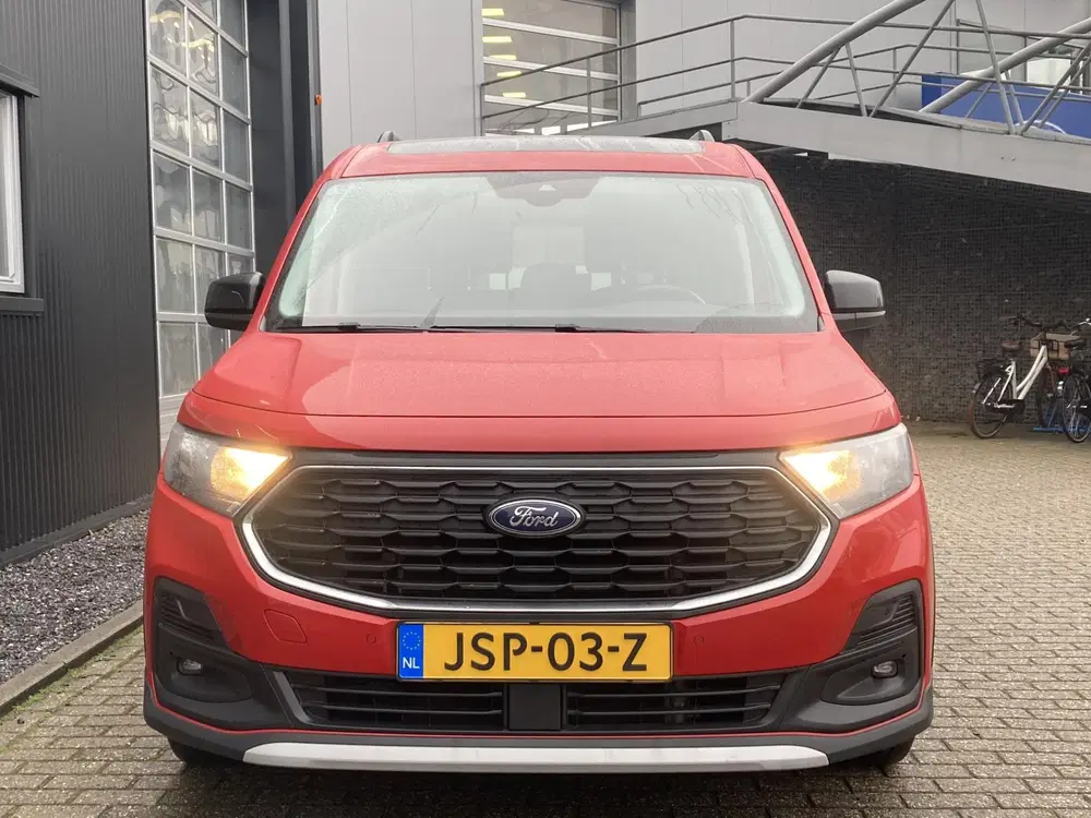 Ford Tourneo Connect Grand 7-persoons 1.5 Ecoboost 115 uit 2023, foto 2