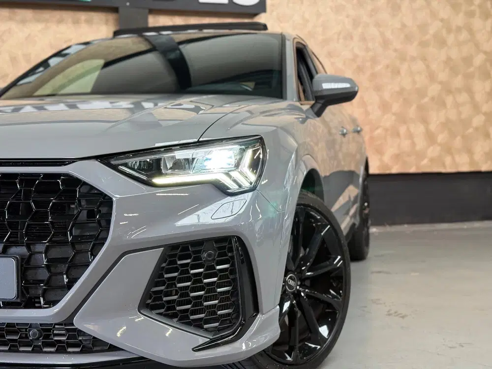 Audi RS Q3 TFSI RSQ3 uit 2021, foto 2