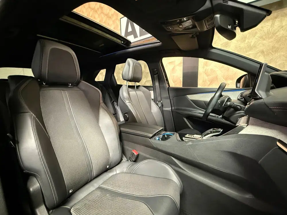 Peugeot 3008 1.2 PureTech GT Pack uit 2022, foto 11