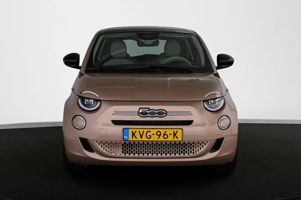 Fiat 500 1.0 Hybrid La Prima Panoramadak Stoelverwa uit 2026, foto 14