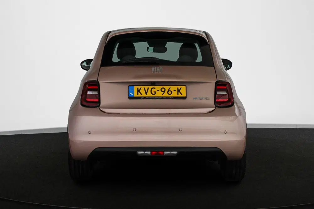 Fiat 500 1.0 Hybrid La Prima Panoramadak Stoelverwa uit 2026, foto 15