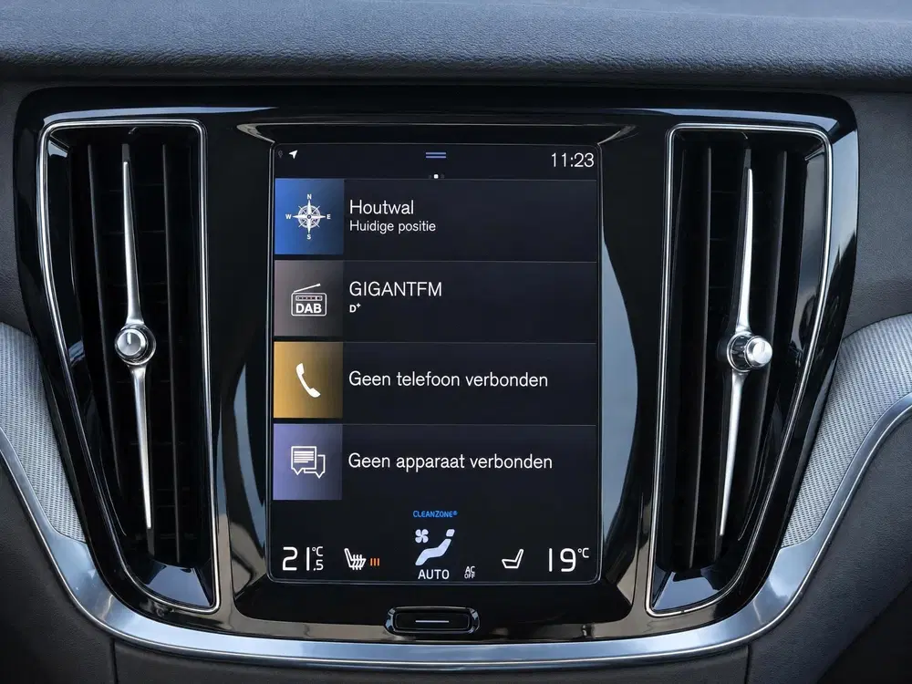 Volvo S60 2.0 B3 R-Design uit 2021, foto 13