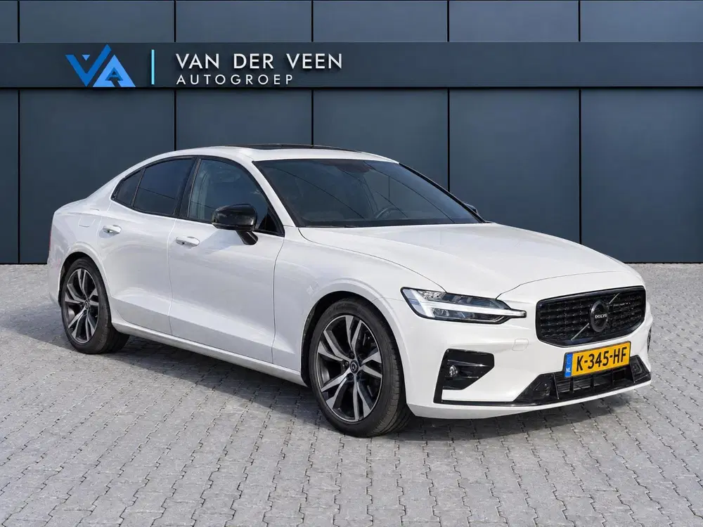Volvo S60 2.0 B3 R-Design uit 2021, foto 5