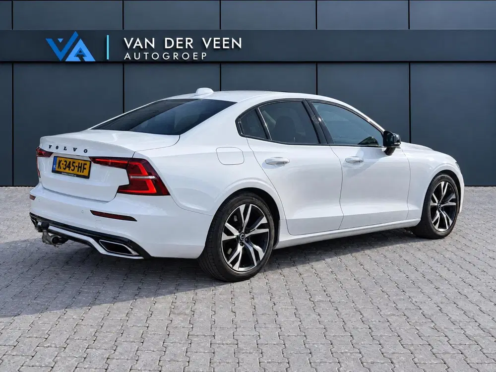 Volvo S60 2.0 B3 R-Design uit 2021, foto 6