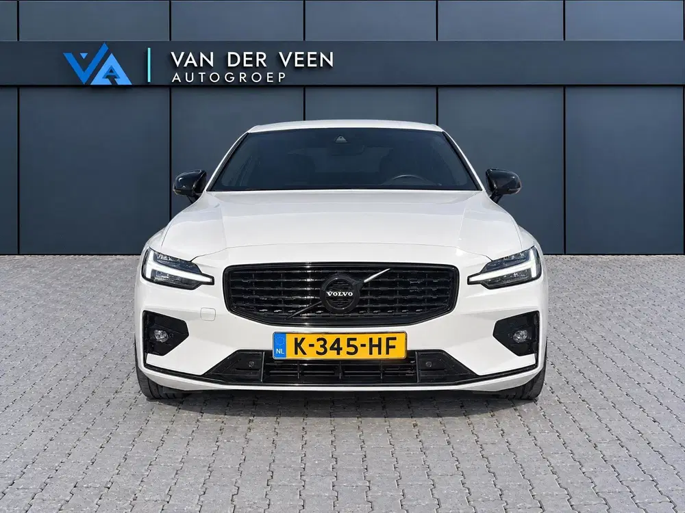 Volvo S60 2.0 B3 R-Design uit 2021, foto 7