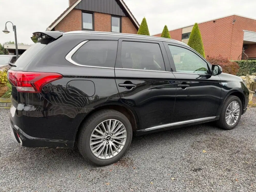 Mitsubishi Outlander 2.4 PHEV PURE+ 4WD Dealeronderhouden sl uit 2021, foto 11