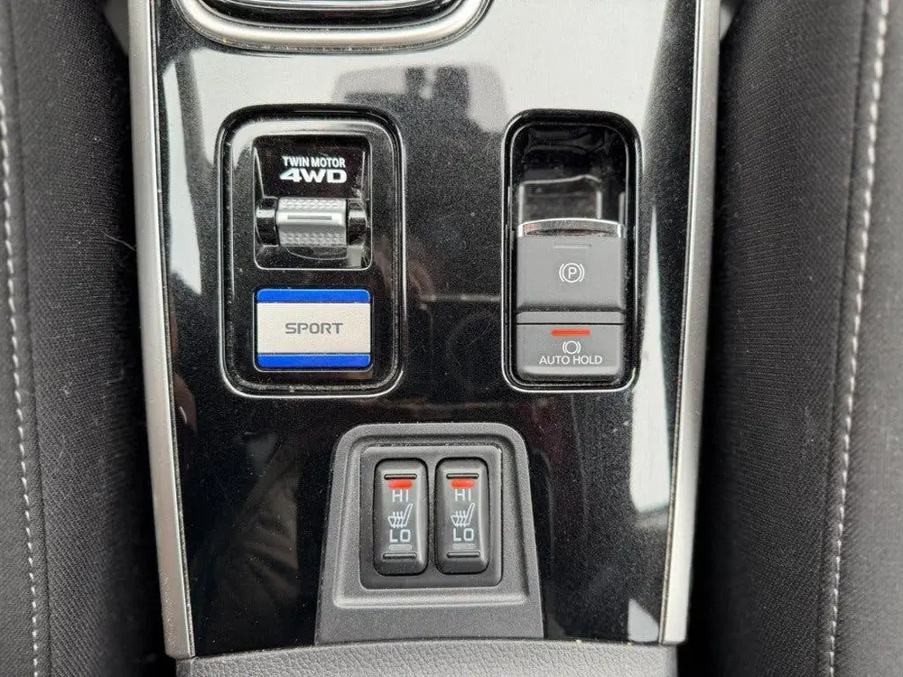 Mitsubishi Outlander 2.4 PHEV PURE+ 4WD Dealeronderhouden sl uit 2021, foto 15