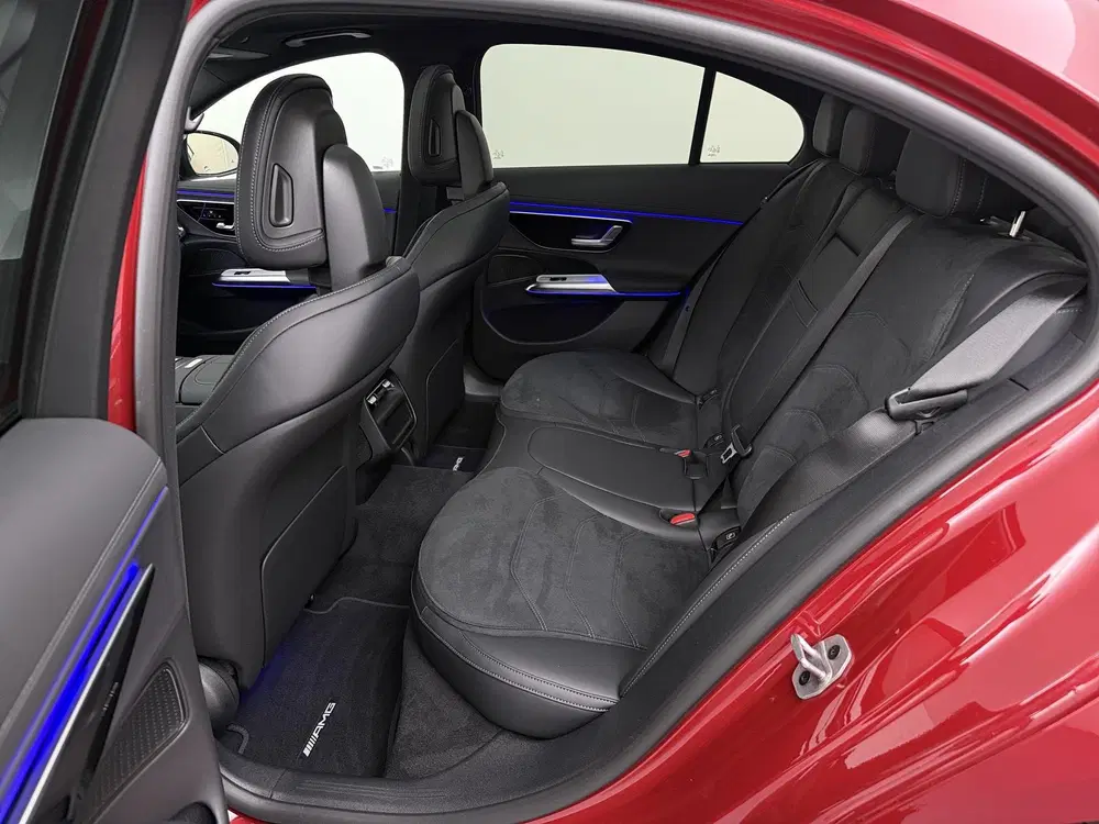 Mercedes-Benz E-Klasse 300 e Sport Edition uit 2025, foto 11