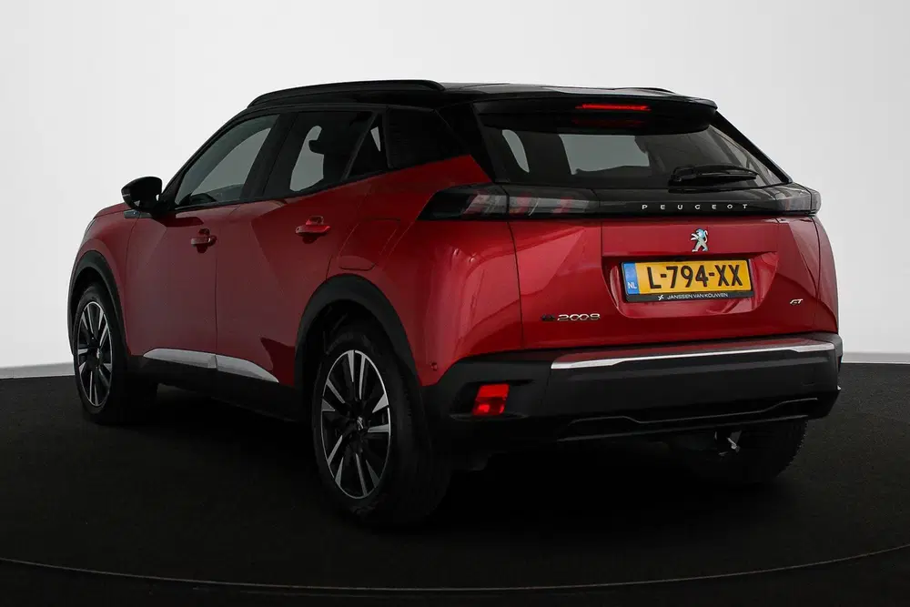 Peugeot 2008 EV GT Pack 50 kWh Stoelverwarming Keyless uit 2021, foto 4