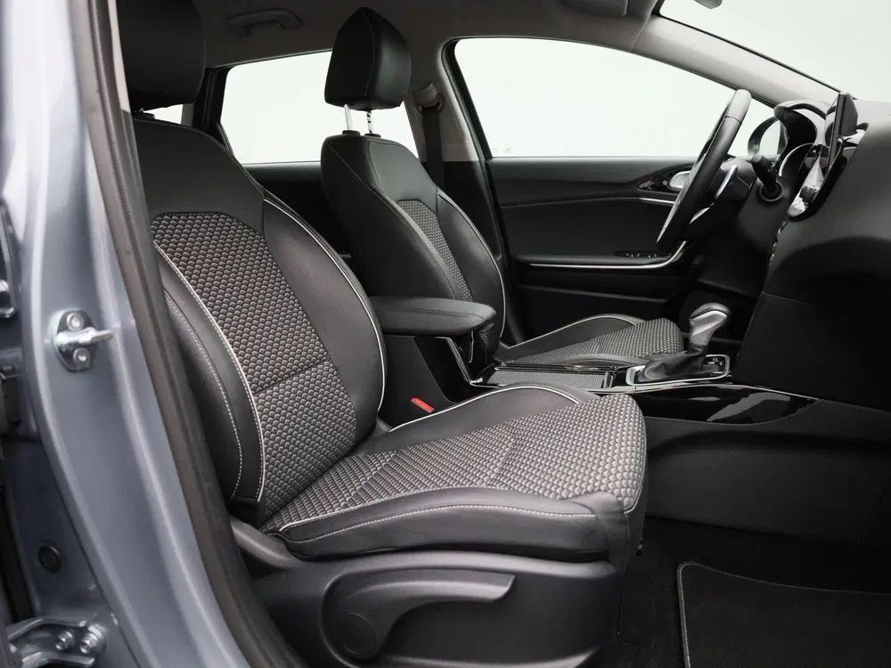 Kia Ceed Pulse 1.0 T-GDi 120 MHEV DCT ISG uit 2024, foto 4