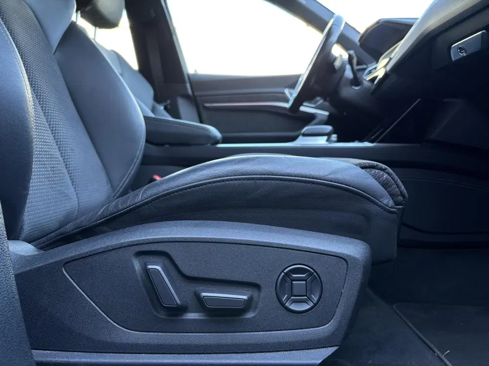 Audi e-tron 55 quattro S edition 95kWh pano camera tre uit 2021, foto 14