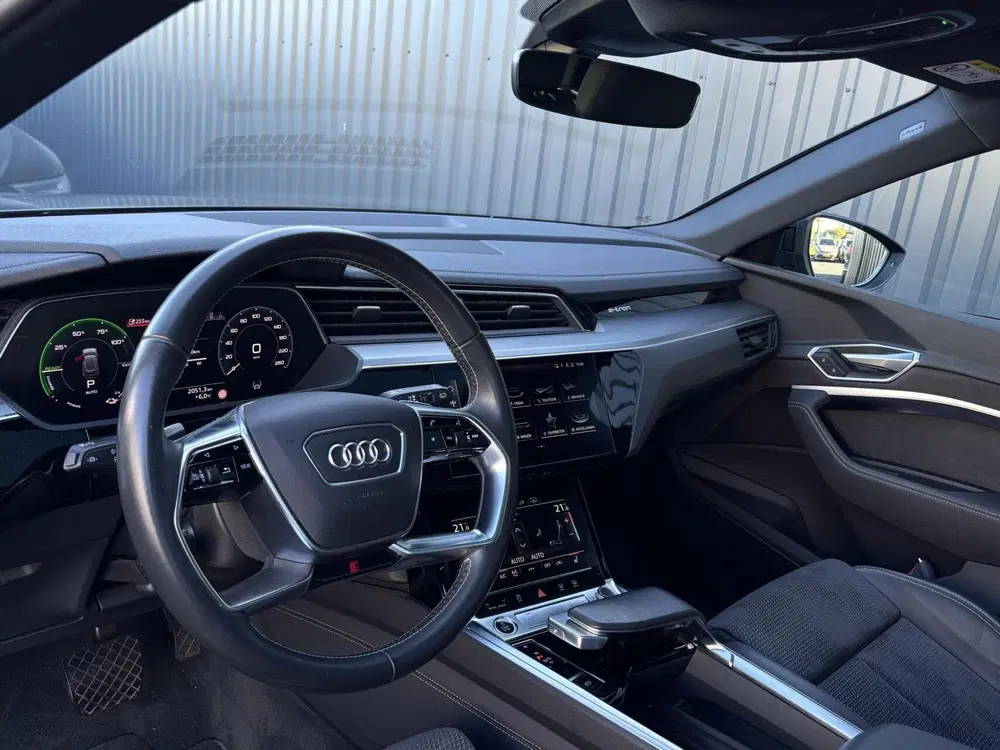 Audi e-tron 55 quattro S edition 95kWh pano camera tre uit 2021, foto 3