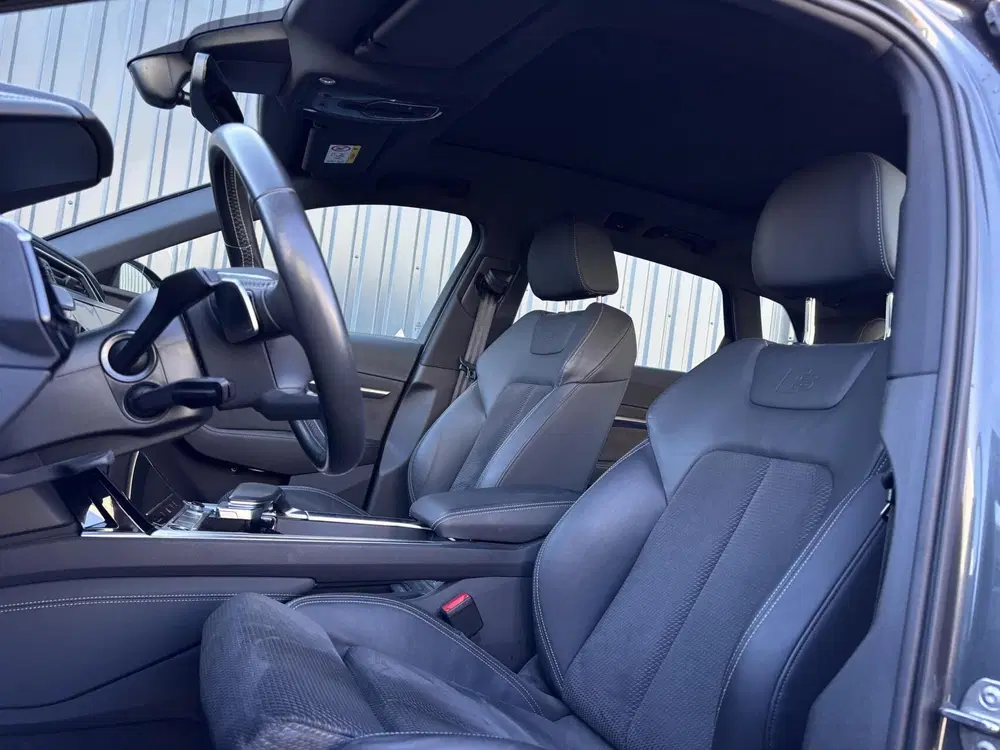 Audi e-tron 55 quattro S edition 95kWh pano camera tre uit 2021, foto 7