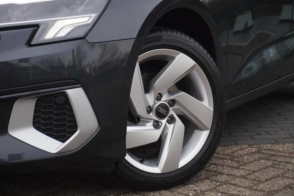 Audi A3 30 TFSI Advanced edition uit 2023, foto 8