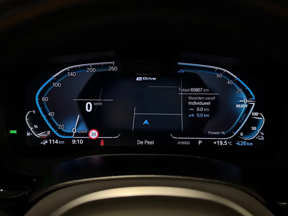 BMW 5-serie 530e xDrive M Sport Pro Pano HUD Massage uit 2023, foto 13
