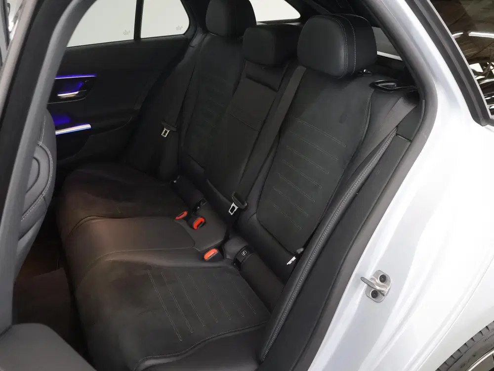 Mercedes-Benz C-Klasse 180 Business Solution AMG uit 2025, foto 11
