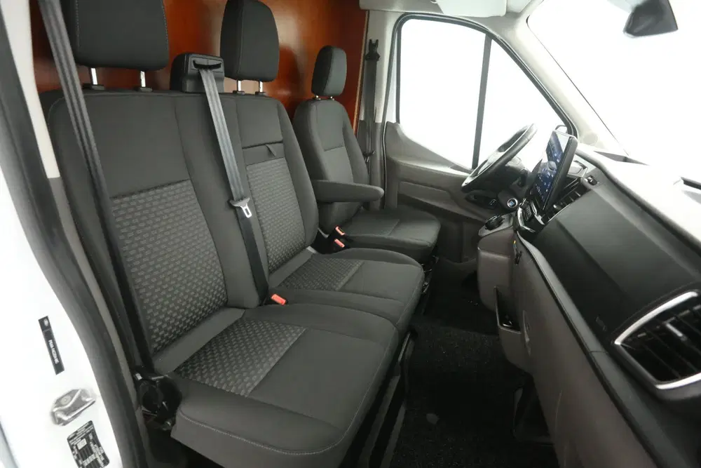 Ford Transit L2H2 68 kWh 184PK uit 2023, foto 14