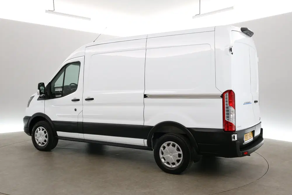 Ford Transit L2H2 68 kWh 184PK uit 2023, foto 4