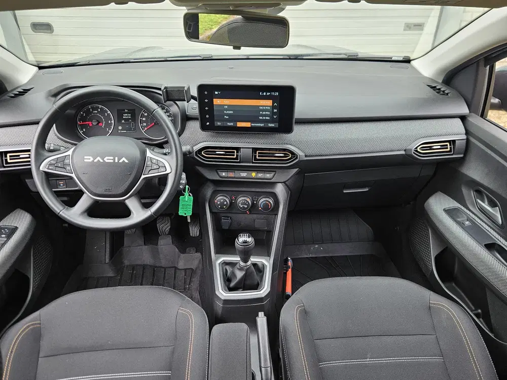 Dacia Sandero 1.0 110PK Expression uit 2024, foto 2