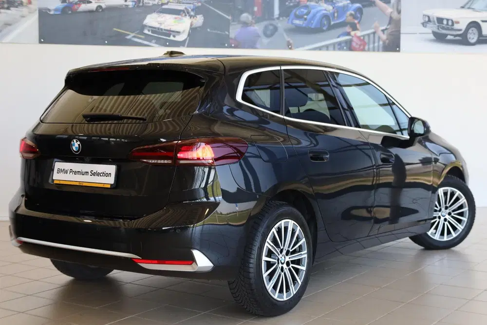 BMW 2-serie Active Tourer 218i uit 2023, foto 2