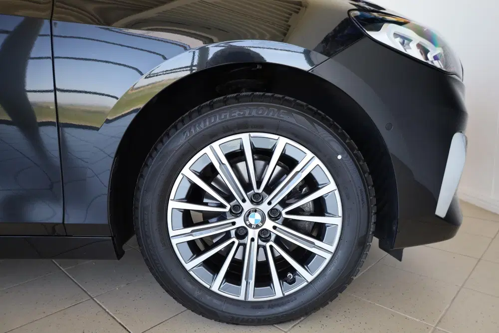 BMW 2-serie Active Tourer 218i uit 2023, foto 7