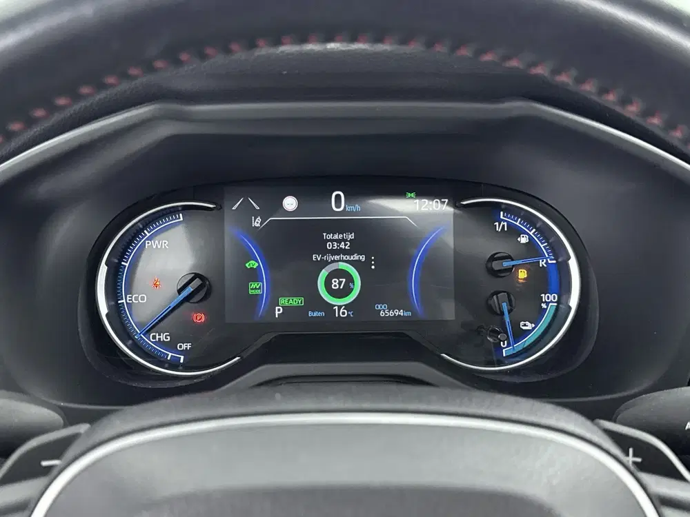 Toyota RAV 4 2.5 Plug-in Hybrid AWD Bi-Tone Plus uit 2021, foto 6
