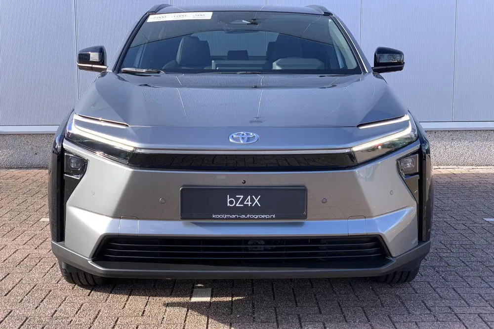 Toyota bZ4X Dynamic 73 kWh uit 2026, foto 4