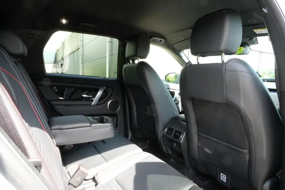 Land Rover Discovery Sport P300e 1.5 R-Dynamic S 310 PK uit 2022, foto 14
