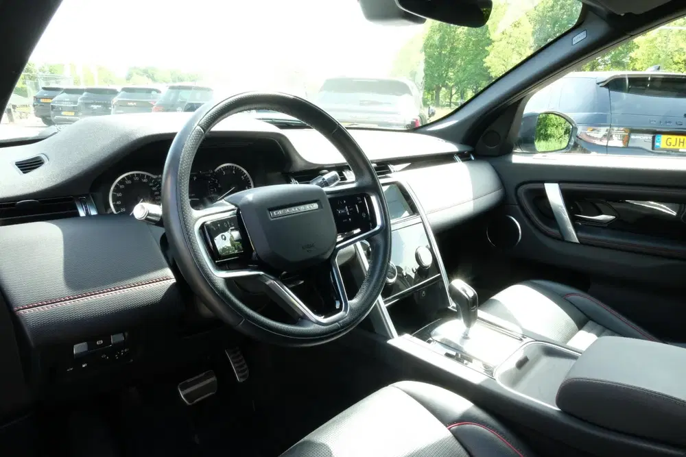 Land Rover Discovery Sport P300e 1.5 R-Dynamic S 310 PK uit 2022, foto 7