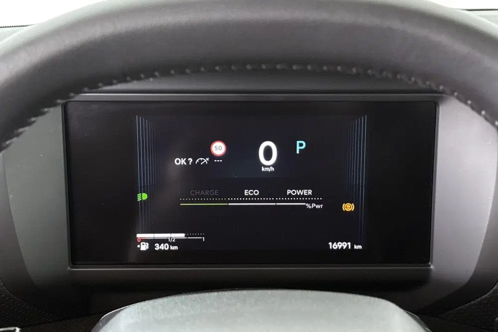 Citroën C4 Citroen C4 1.2 Hybrid 145 Plus Navi Camera uit 2025, foto 10