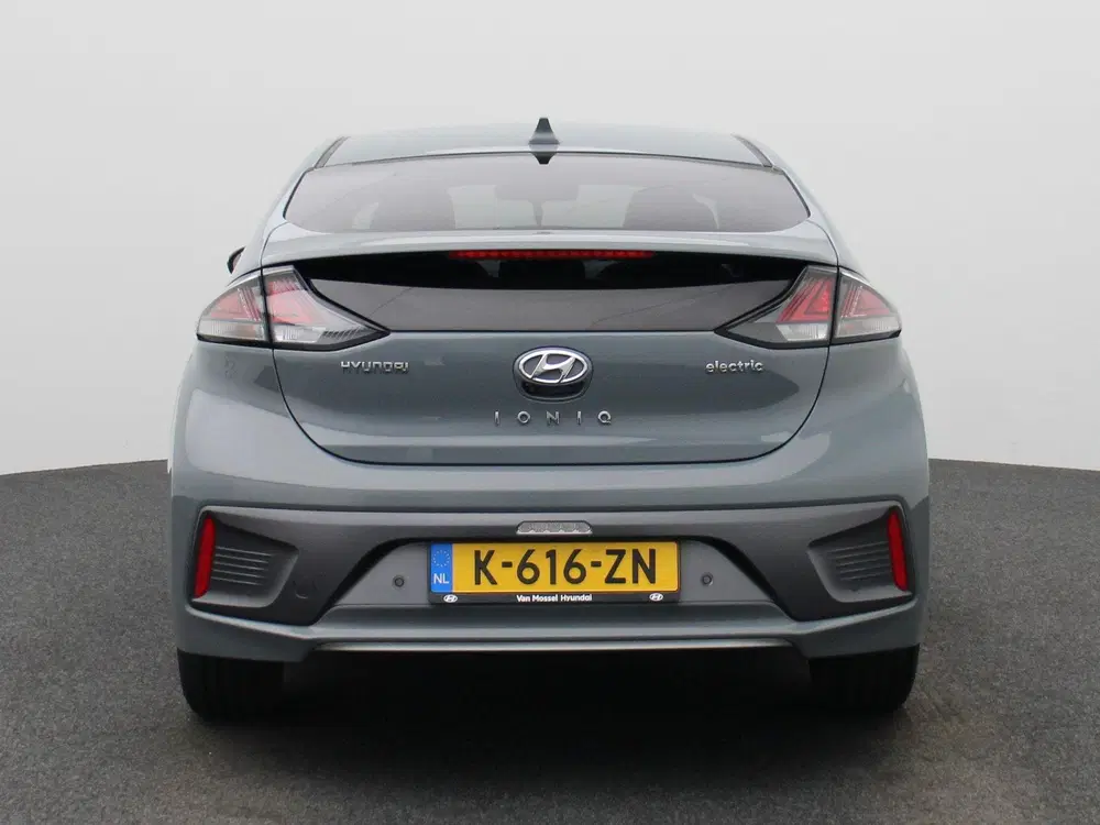 Hyundai IONIQ Premium EV 38 kWh uit 2021, foto 6