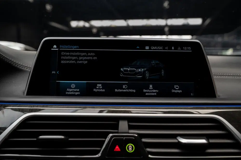 BMW 7-serie 7 Serie 745Le xDrive Executive Lounge HUD uit 2021, foto 13