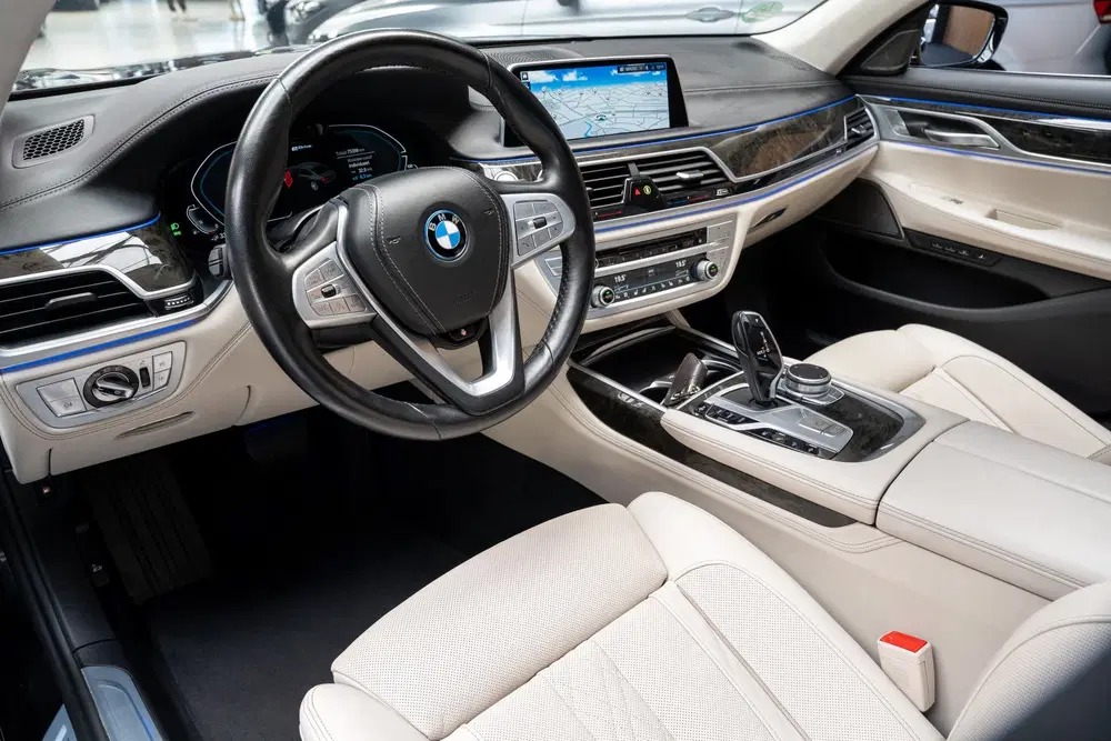 BMW 7-serie 7 Serie 745Le xDrive Executive Lounge HUD uit 2021, foto 9