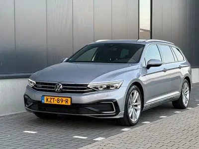 Volkswagen Passat Passat 1.4 TSI Phev IQ-Light Trekhaak Elkt uit 2020