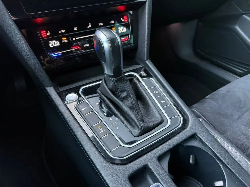 Volkswagen Passat Passat 1.4 TSI Phev IQ-Light Trekhaak Elkt uit 2020, foto 13