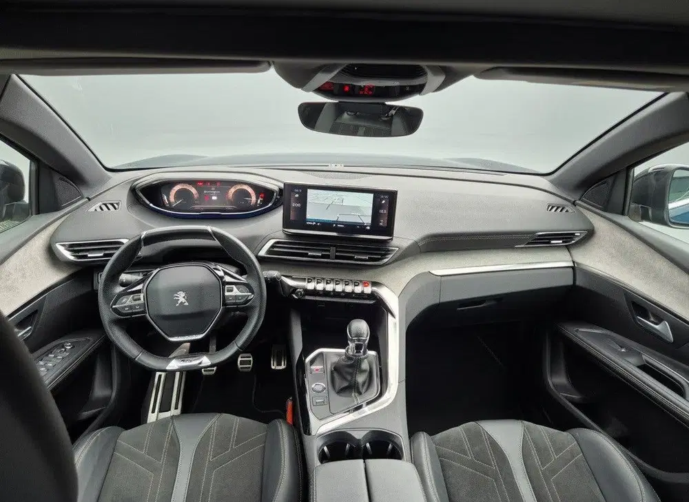 Peugeot 5008 1.2 PureTech GT uit 2021, foto 14