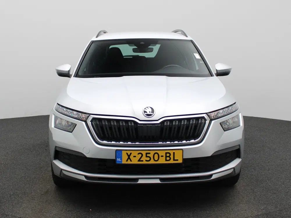 Skoda Kamiq 1.0 TSI Sport Business uit 2023, foto 3