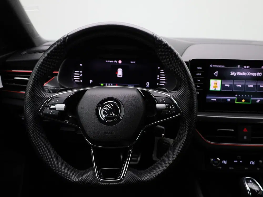 Skoda Kamiq 1.0 TSI Sport Business uit 2023, foto 7
