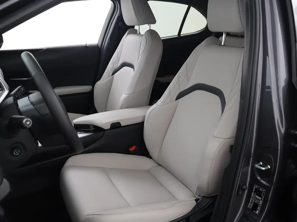 Lexus UX 300h 35th Edition (bj 2025 uit 2025, foto 6