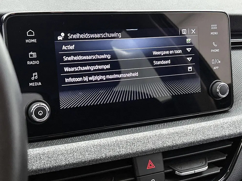Skoda Kamiq 1.0 TSI Business Edition uit 2025, foto 15