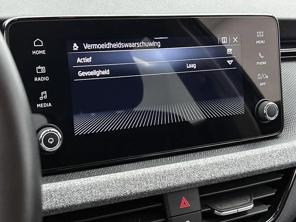 Skoda Kamiq 1.0 TSI Business Edition uit 2025, foto 9