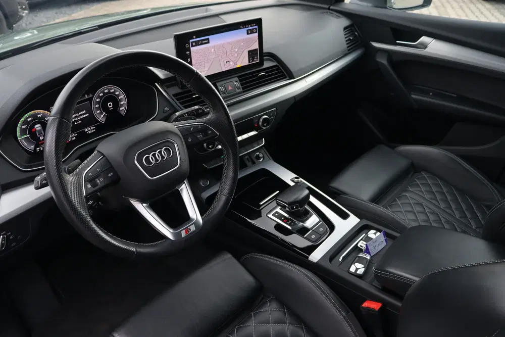 Audi Q5 55 TFSI e S-Line uit 2023, foto 10
