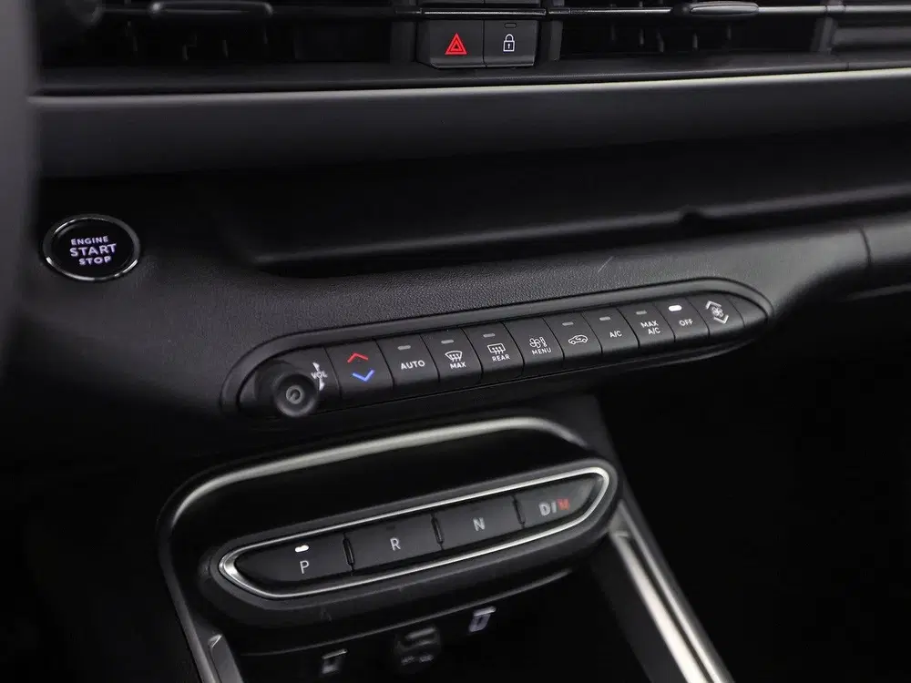 Jeep Avenger 1.2 e-Hybrid Altitude Automaat (APPLE CARP uit 2025, foto 10