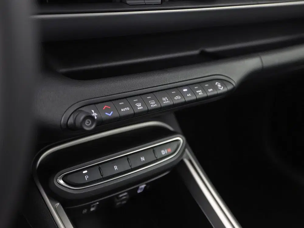 Jeep Avenger 1.2 e-Hybrid Altitude Automaat (APPLE CARP uit 2025, foto 10