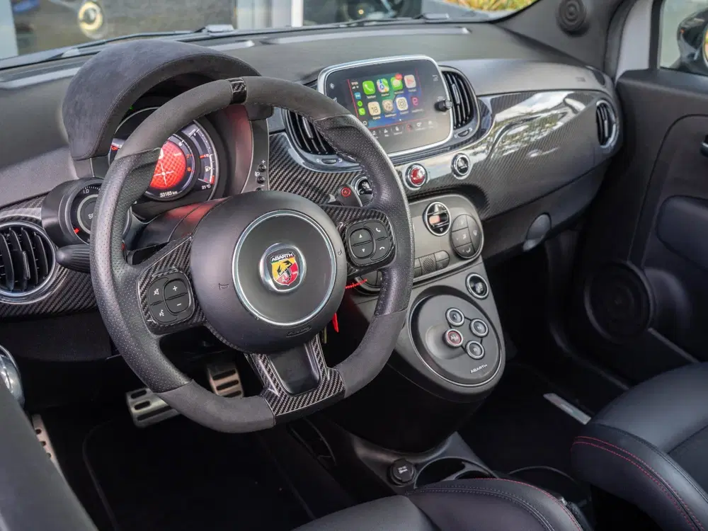 Abarth 595 1.4 T-Jet 180PK uit 2021, foto 9